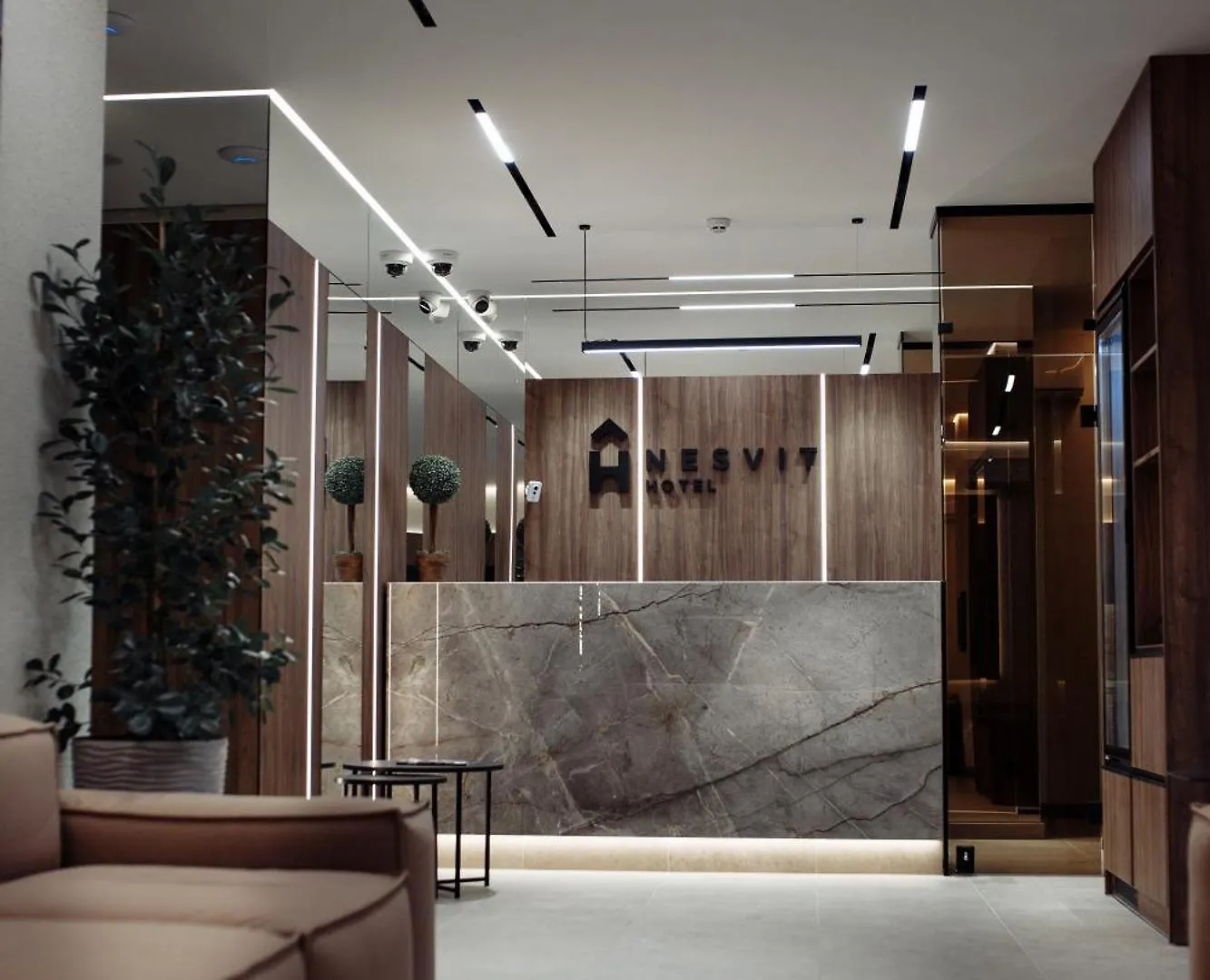 Nesvit Hotel Kyiv