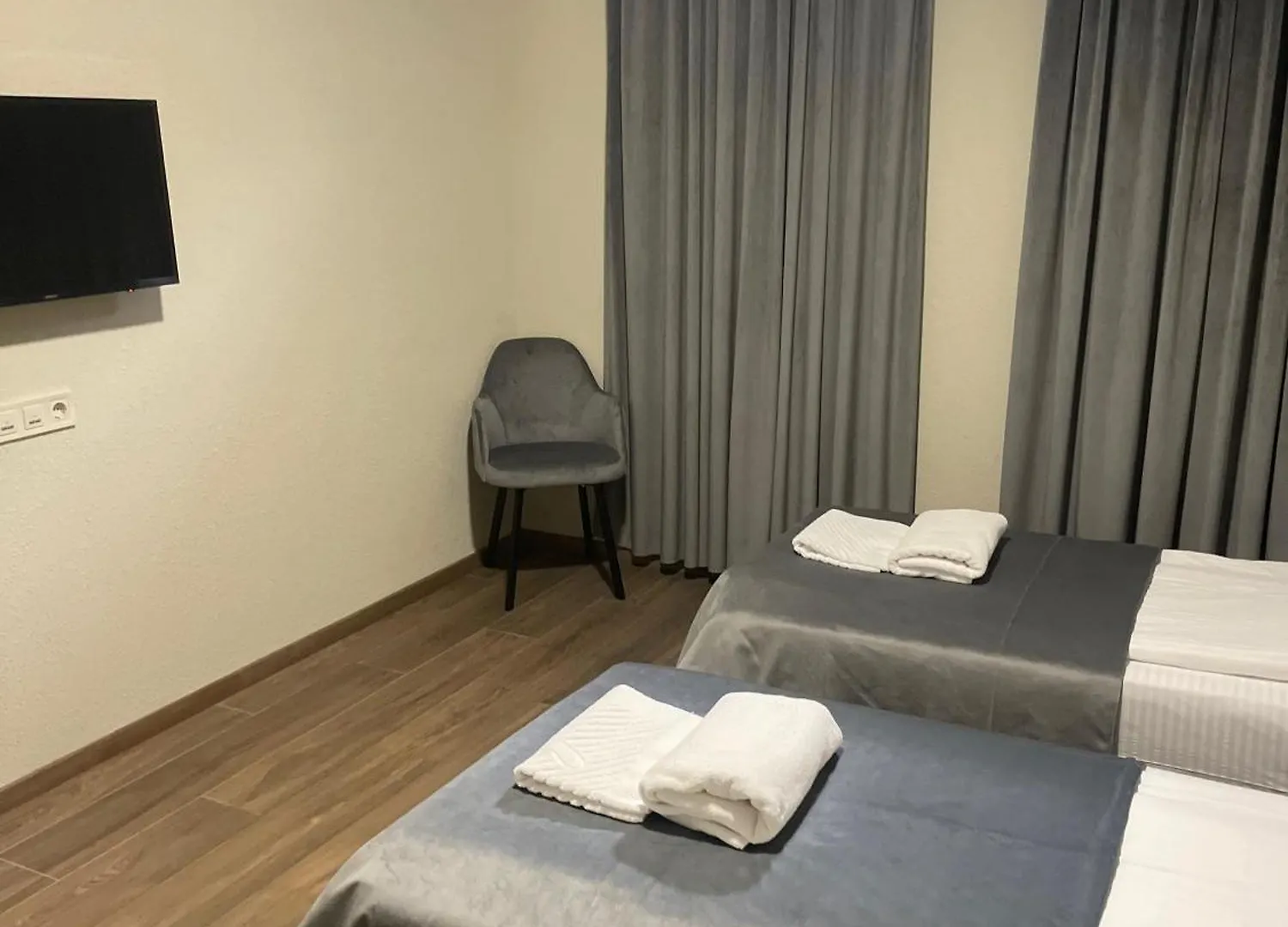 Nesvit Hotel Kyiv