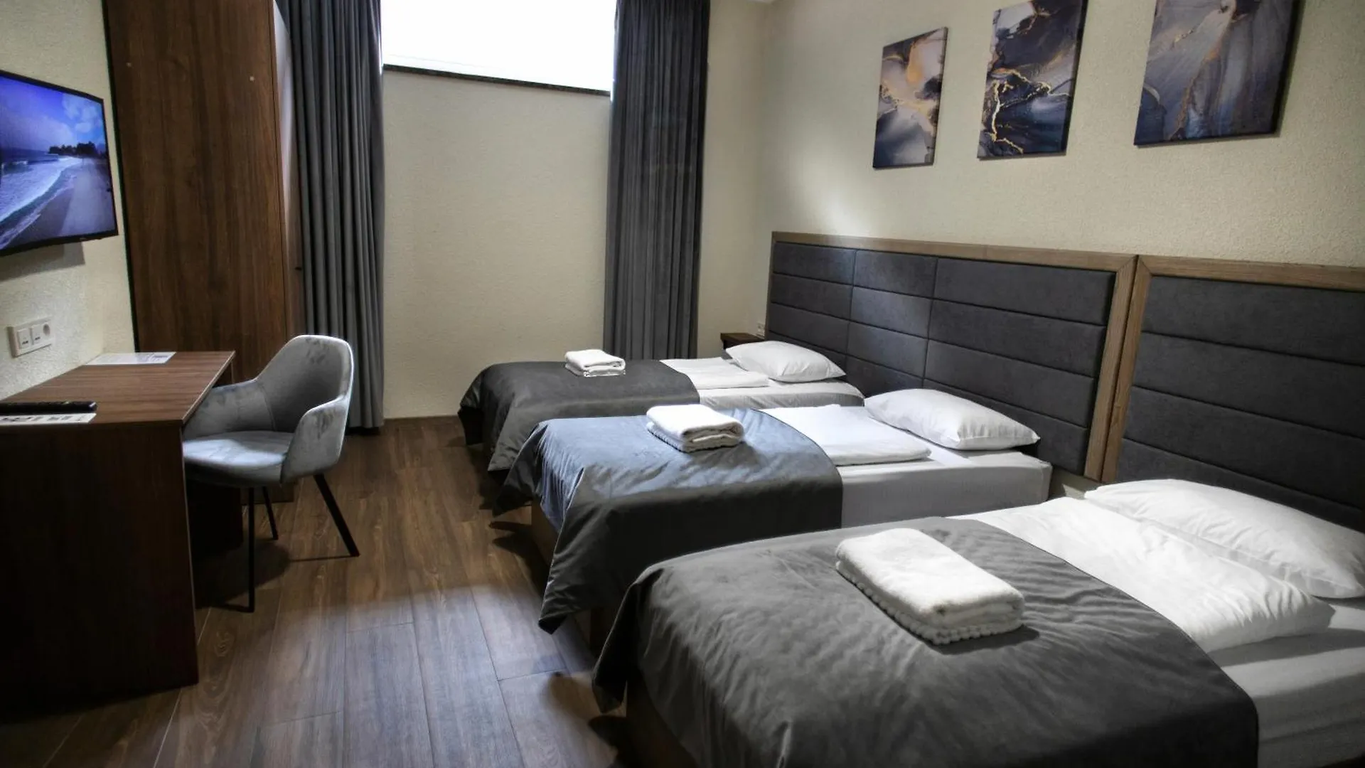 Nesvit Hotel Kyiv